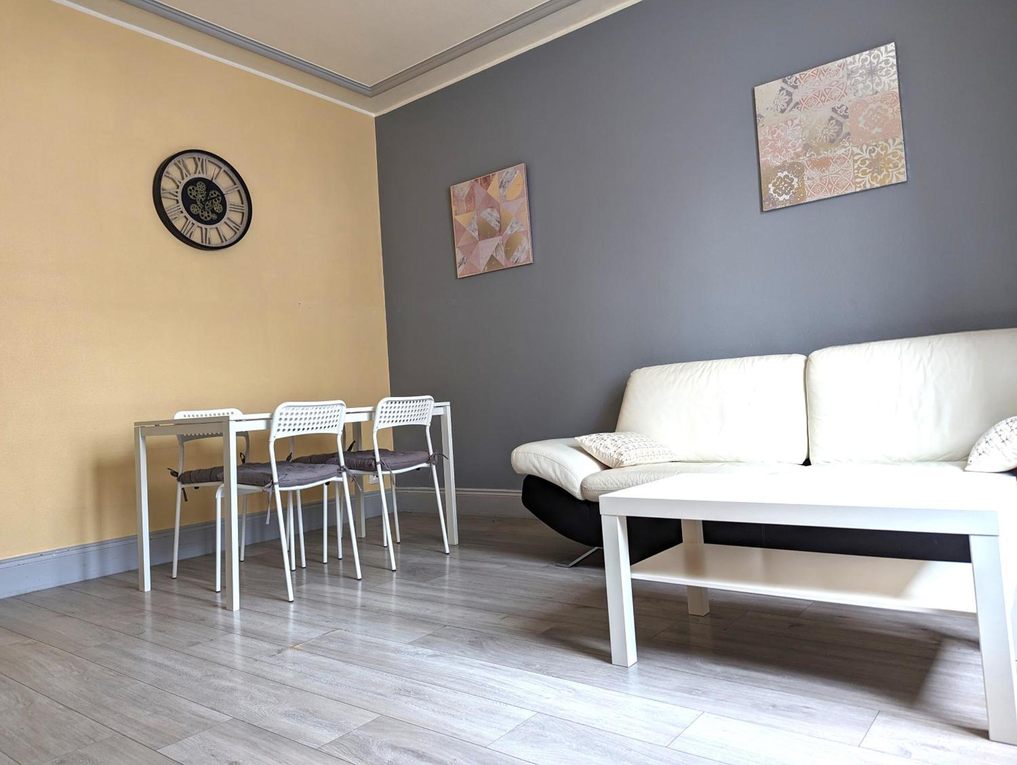 Le Mirage - Appartement 2 Chambres, Salon, Cuisine Equipee, Parking Et Wifi Gratuit مُلووز المظهر الخارجي الصورة